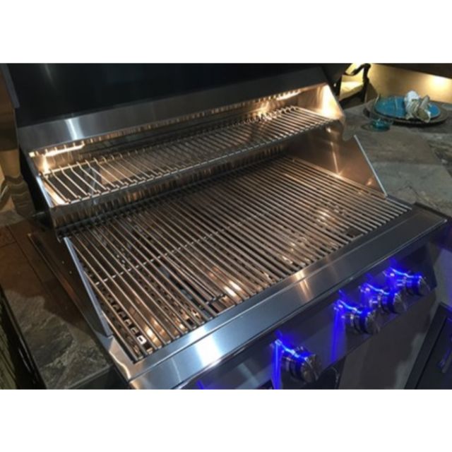 Whistler Burford 4 with BBQ Cabinet