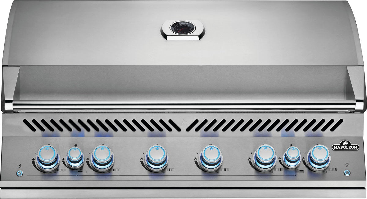 Napoleon 700 Series 44 with BBQ Cabinet