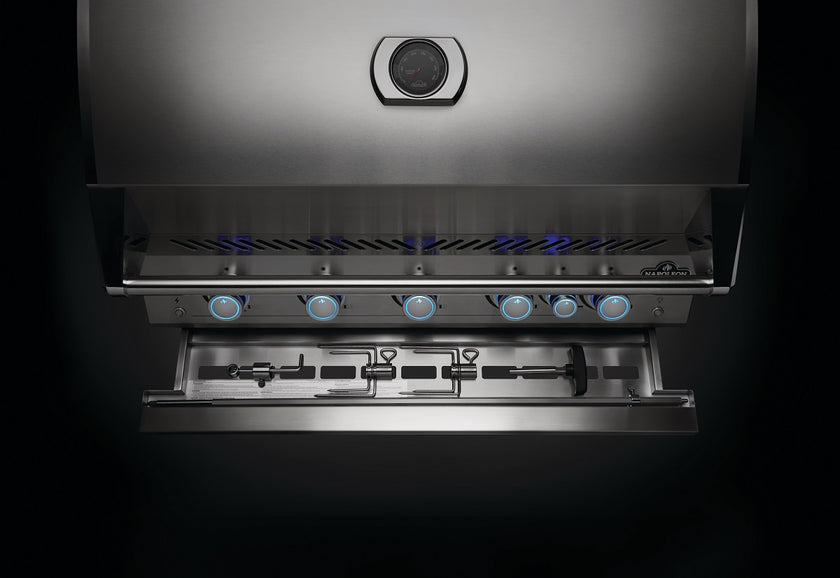 Napoleon 700 Series 32 with BBQ Cabinet