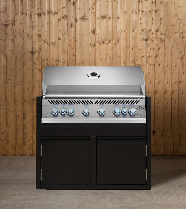 Napoleon 700 Series 44 with BBQ Cabinet