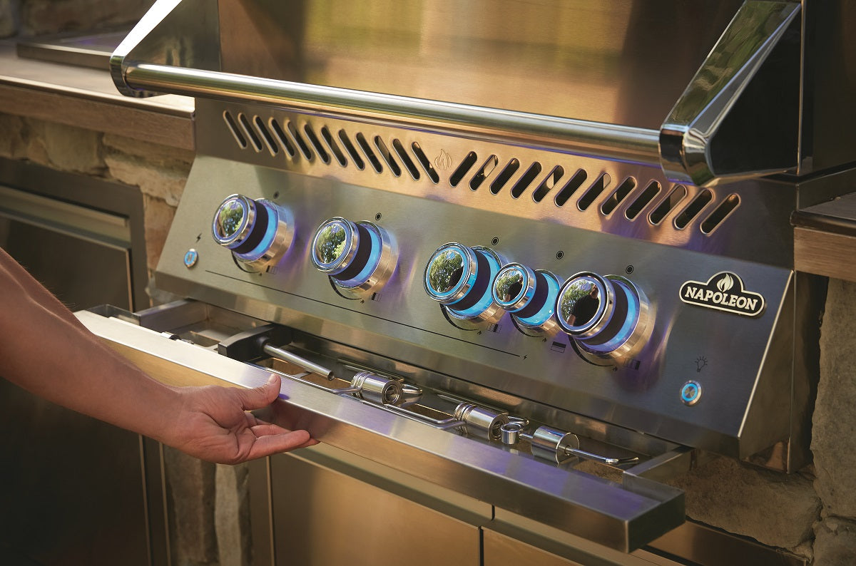 Napoleon 700 Series 38 with BBQ Cabinet