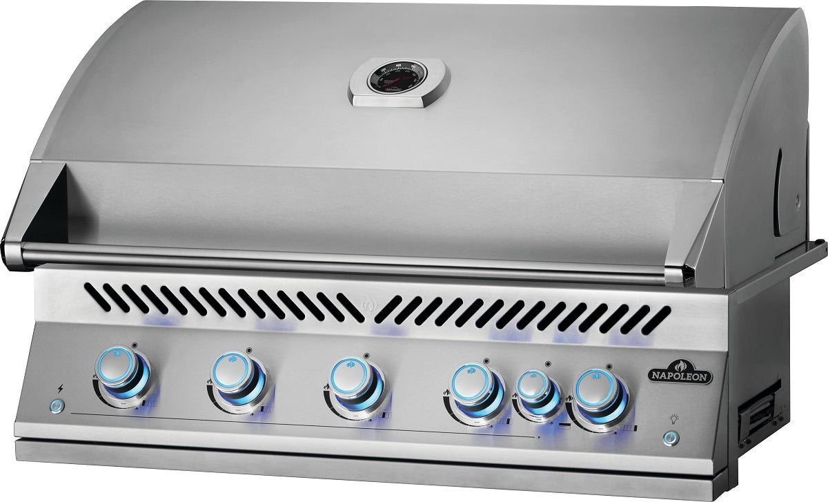 Napoleon 700 Series 38 with BBQ Cabinet