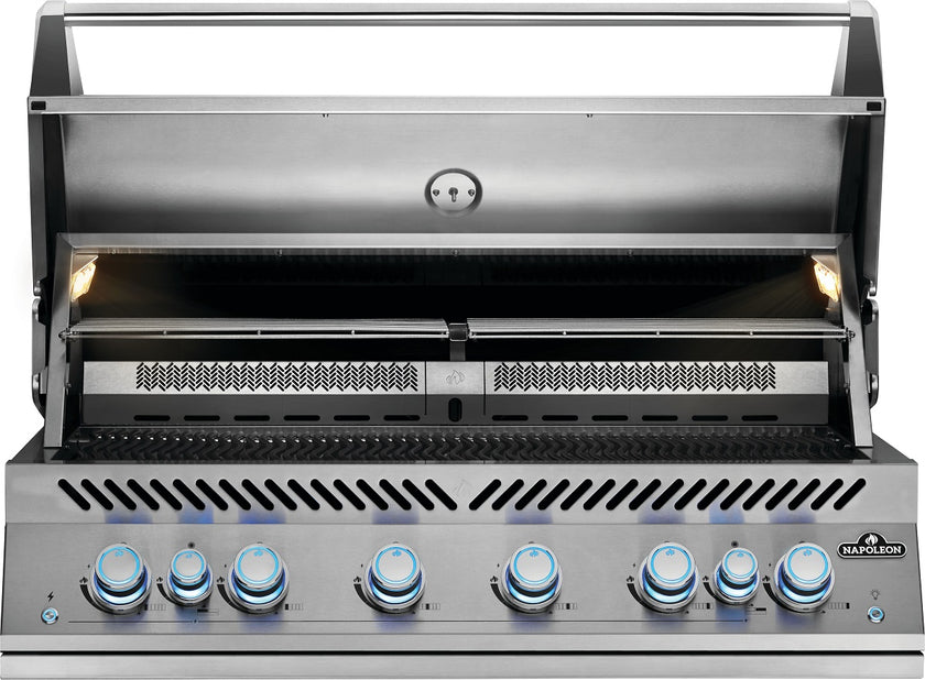 Napoleon 700 Series 44 with BBQ Cabinet
