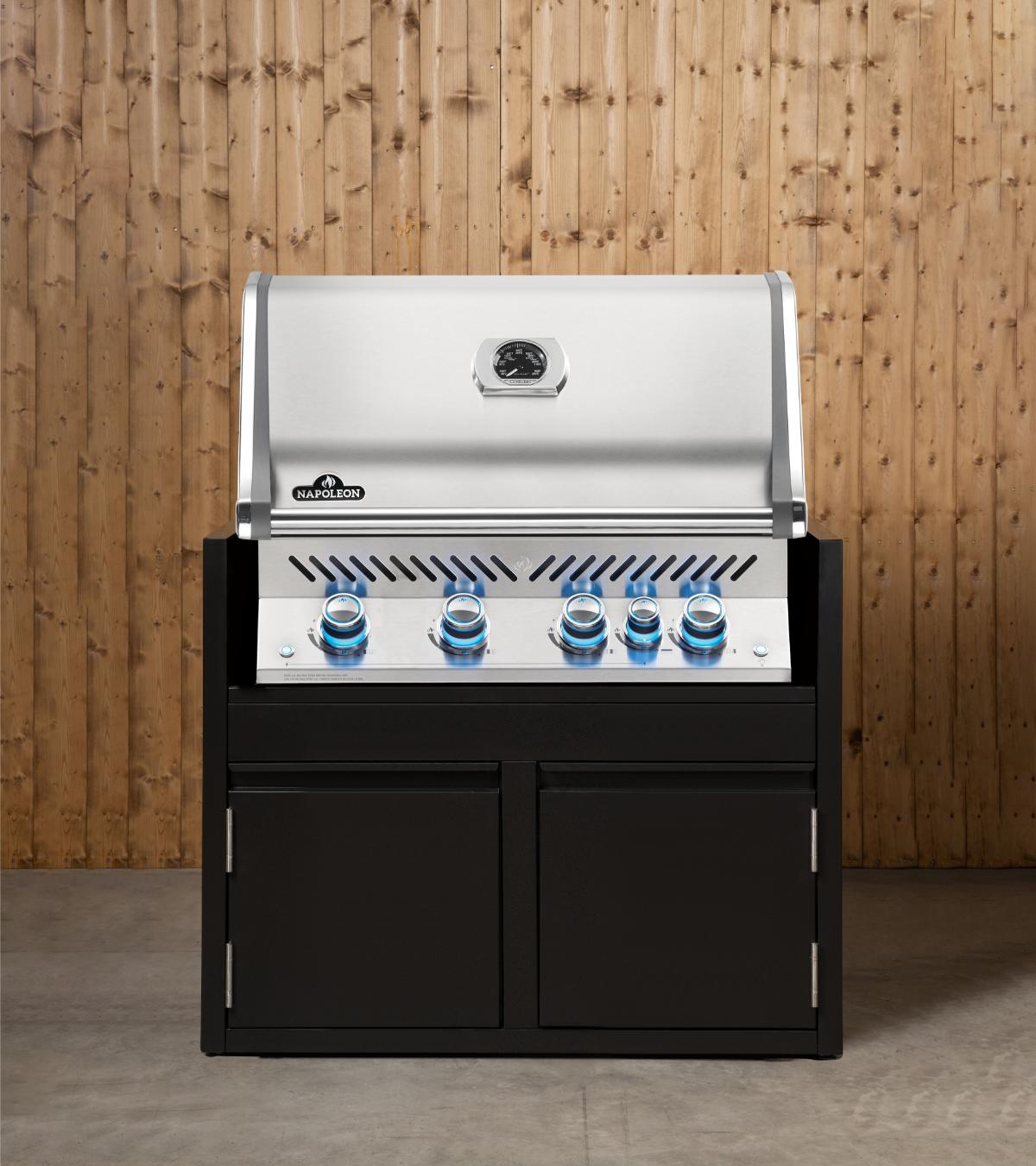 Napoleon Prestige Pro 500 Natural Gas with BBQ Cabinet